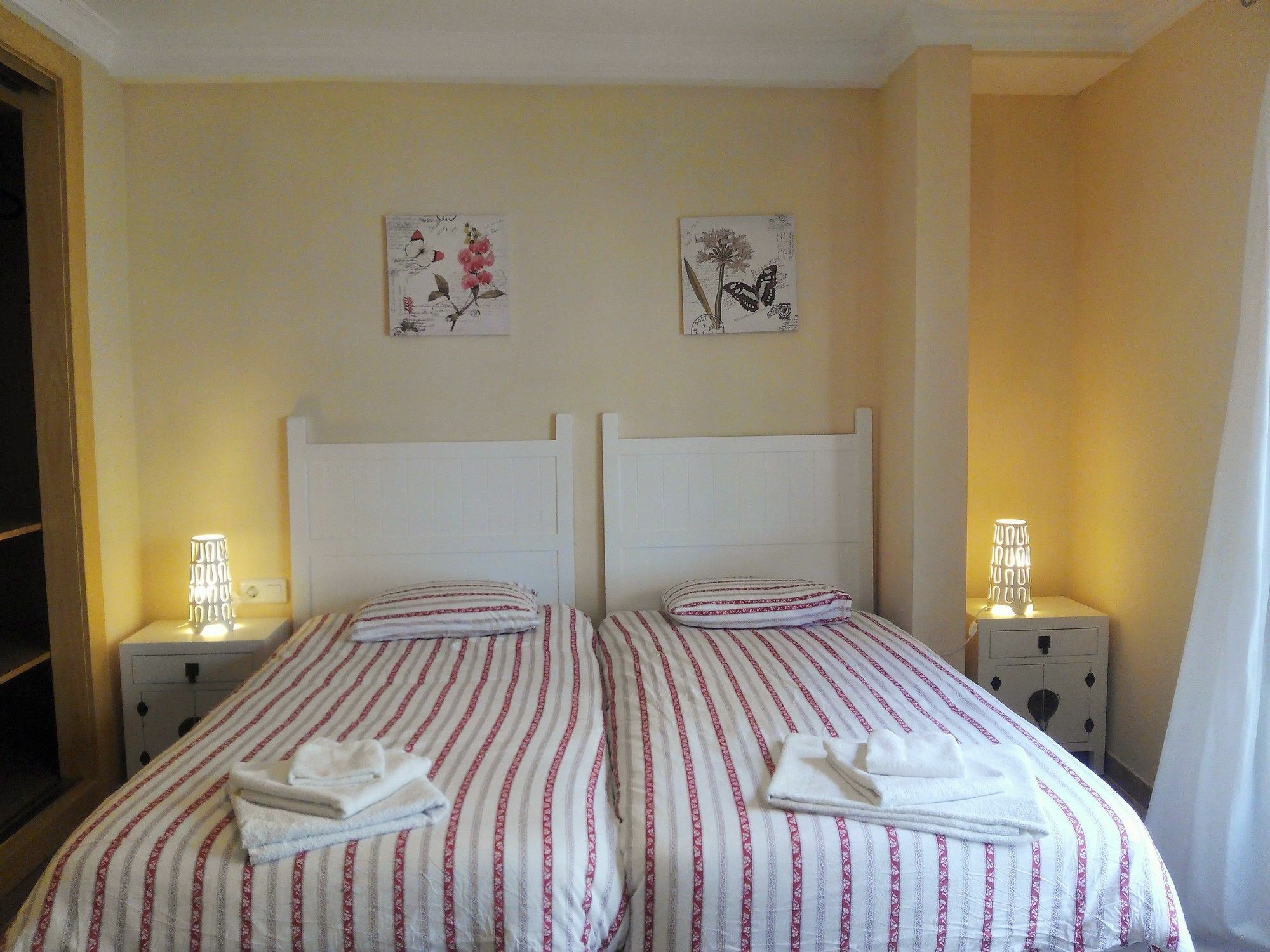 Malaga Centro Apartamentos Eksteriør bilde