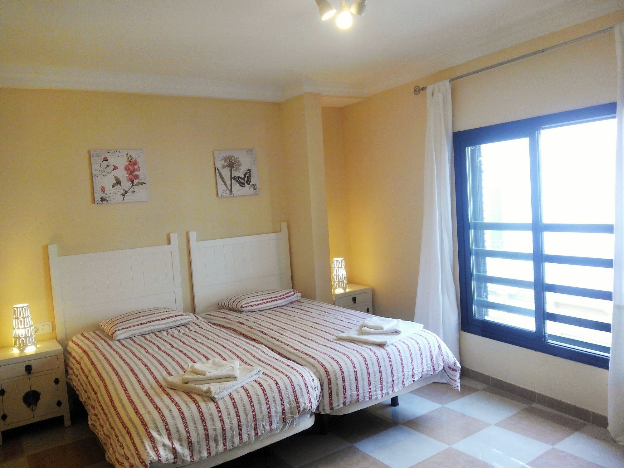 Malaga Centro Apartamentos Eksteriør bilde