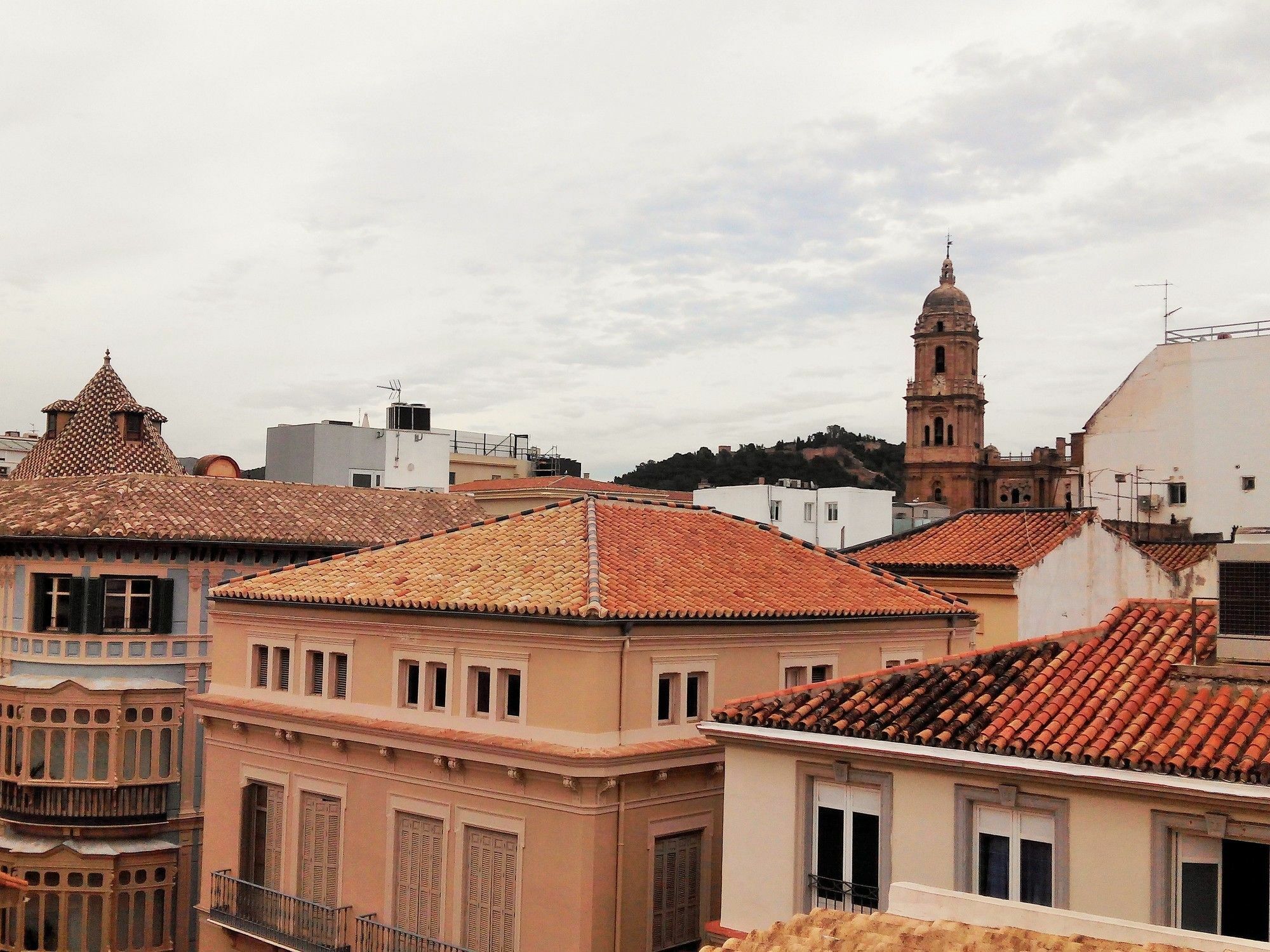 Malaga Centro Apartamentos Eksteriør bilde